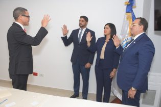 PRM escoge a Cristóbal Castillo como vocero de su bloque en Senado