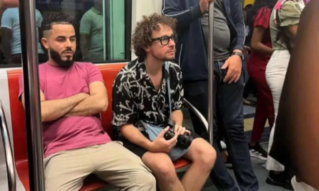 Retienen en el Metro de Santo Domingo al youtuber mexicano Luisito Comunica