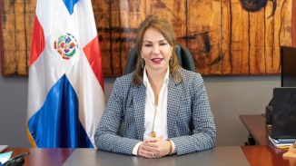 Ministra de RD viaja a Panamá a encuentro industrias culturales