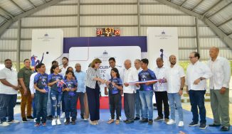 Vicepresidenta y ministro de Deportes entregan obras en Montecristi