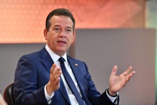 Bisonó dice que Abinader es un demócrata de convicción y hechos