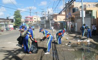 La Alcaldía del D.N. limpia Mercado Nuevo