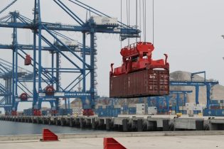 EE.UU: PIB creció el 0,8 % en 3er trimestre, más de lo estimado
