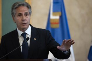 EE.UU: Autoriza nuevo paquete ayuda $725 millones a Ucrania