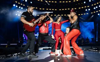 Aventura concluye un tercer concierto consecutivo en el Olímpico con Yailin incluida