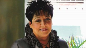 La Sophy regala una noche sinfónica y de canciones nostálgicas a su fanáticos de RD