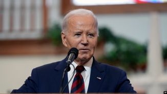 EEUU: Biden insta a «mantener la fe» en su último día como presidente