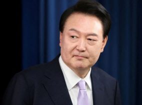 COREA DEL SUR: Detenido Presidente por declaración ley marcial