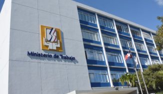 Celebran feria de empleo en Santiago de los Caballeros