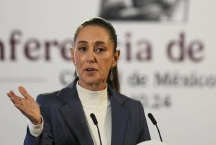 Presidenta niega México tenga alianza; anuncia aranceles a EU