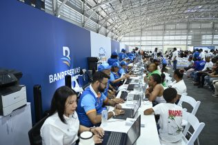Banreservas lleva jornada de bancarización a comunitarios del Nuevo Domingo Savio