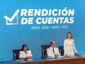 Carolina Mejía exhibe logros durante su quinta rendición de cuentas 