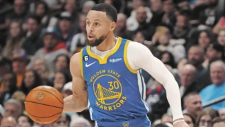 Stephen Curry anotó 31 puntos en la victoria de los Warriors sobre los Rockets 