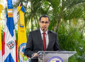 Propone nueva estrategia de desarrollo productivo en AL ante aranceles de EE.UU.