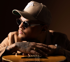 Mayinbito lanza bachata «Déjenme seguir bebiendo»  