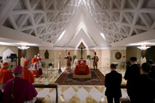 ROMA: El funeral del papa Francisco será el 26 de abril