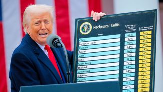 Trump anuncia aranceles 100% a películas producidas fuera EU
