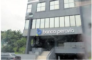 Ejecutan orden de captura contra condenados por fraude del Banco Peravia