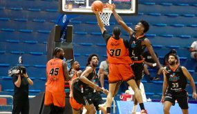 Cañeros vencen a Titanes y Metros a Reales en la LNB