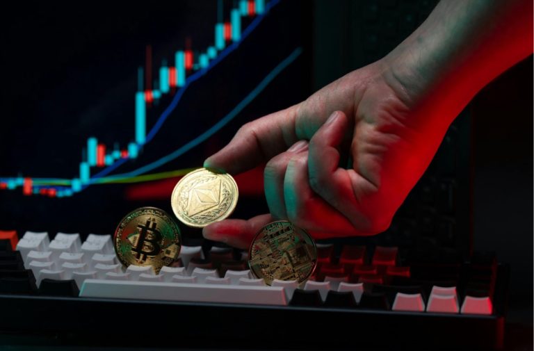 Avances y desafíos en adopción de criptomonedas en RD