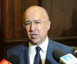 Domínguez Brito cree «estéril» reunión con los expresidentes