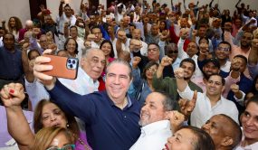 Francisco Javier llama evitar el colapso de la democracia