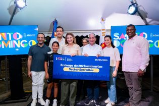 Carolina Mejía continúa programa Sectores Iluminados Más Seguros con entrega de 202 luminarias en Serrallés