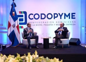 Ministro de Trabajo descarta reforma debilite los derechos