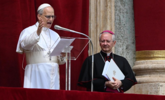 EL VATICANO: Papa llama ‘grandes hombres’ del mundo” a detener la guerra