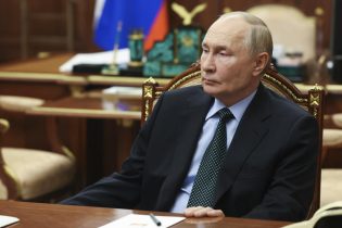 RUSIA: Putin abierto alargar el alto el fuego; critica actitud de Ucrania