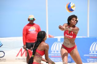 Yari Cleto y Crismil Paniagua bronce en voleibol playa sub23