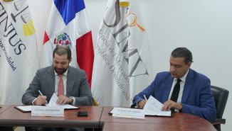 SIMV y FINJUS firman acuerdo interinstitucional en pro de la educación financiera