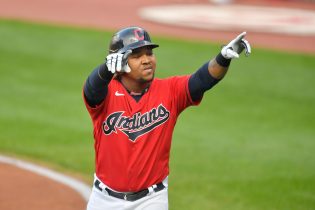 José Ramírez extienden a 21 juegos racha de hits mas larga