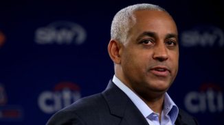 Los Toros contratan a Omar Minaya, ex gerente Mets de NY