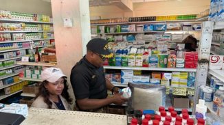 Decomisan fármacos vencidos y falsificados municipio Salcedo