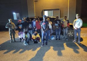 Ejército detiene 14 haitianos en franja Montecristi y Dajabón