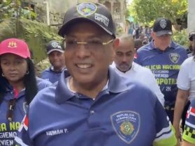 Director PN encabeza operativo cívico-social en sector Capotillo