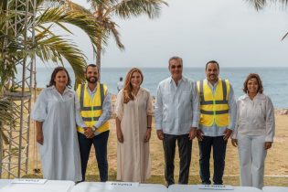 Abinader y Carolina inician gran obra Malecón Deportivo