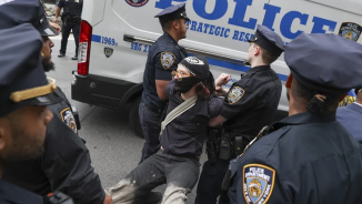 NY: Policía detiene 24 personas en protesta dentro torre Trump