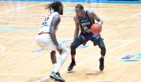 Marineros derrotan a Titanes en la Super Liga de la LNB 2025