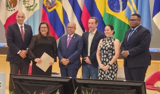 Pacheco destaca en Panamá importancia del Cogreso para desarrollo sostenible de pueblos
