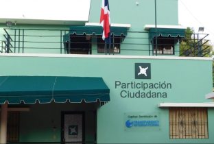 PC ve «inaceptable» Abinader sea presidente de su partido