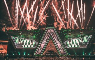 Barbarella regresa al Estadio Olímpico con «Un verano de otro mundo»