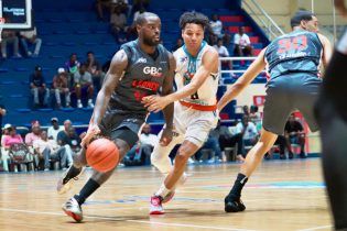 Burrell, Suero y Allen conducen a los Leones a vencer a los Titanes en la LNB