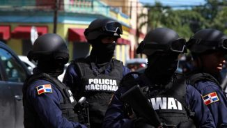 PN ocupa armas y drogas en allanamientos en R. Dominicana