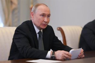 RUSIA: Putin califica «agresión injustificada» el ataque de EEUU