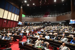 Cámara de Diputados convierte en ley varios proyectos