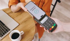 Un 65% de adultos dominicanos poseen cuentas bancarias