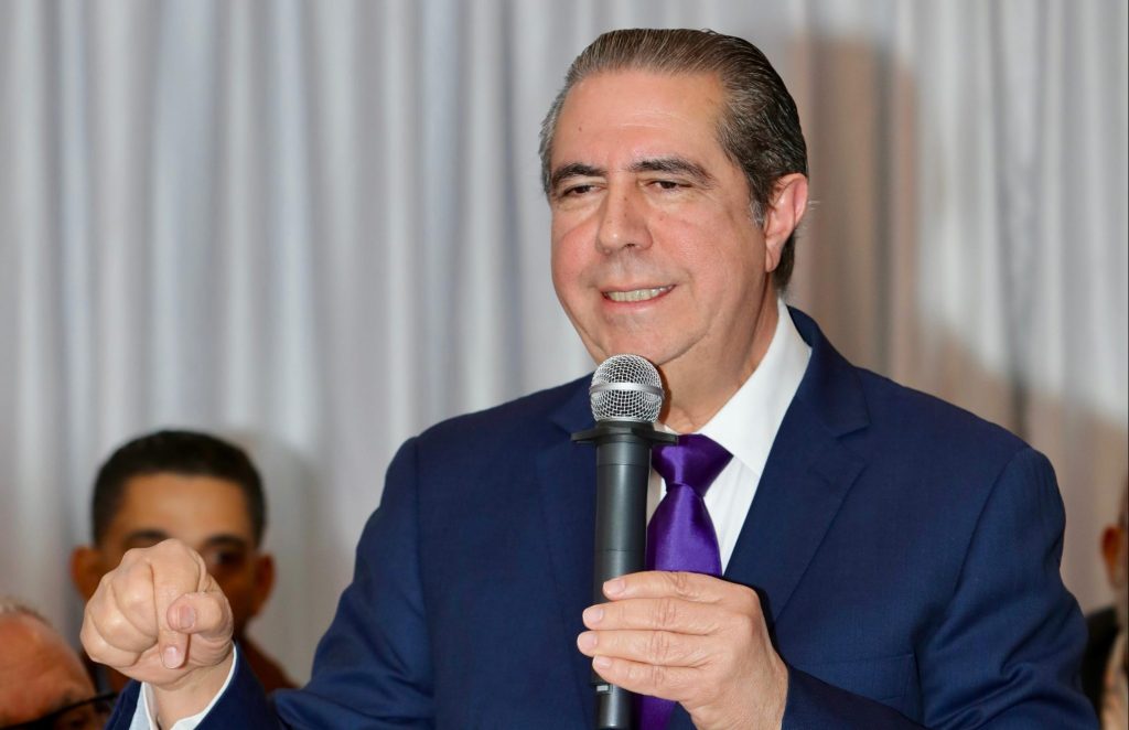 Francisco Javier insta al gobierno a un alto para analizar su gravosa gestión