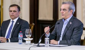 Vicente dice renunció Hacienda para que llegue «sangre nueva»